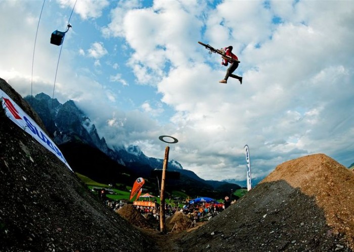 MartinSoderstrom_26TRIX_2009_Tailwhip_byMattiasFredriksson.jpg