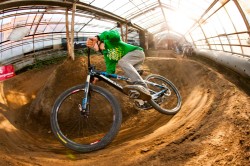 Adrian Kiener beim Bergamont Greenhouse Pumptrack Race