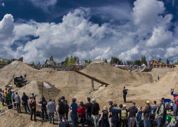 Red Bull Berg Line 2013