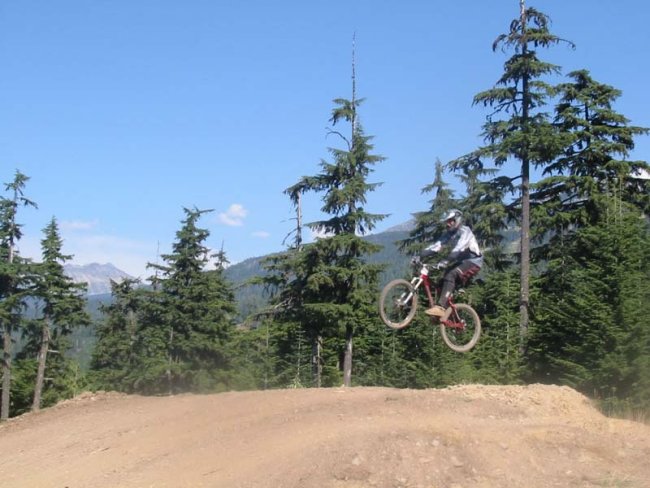 s_joyride_sidejump_JPG