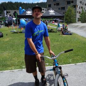 dakine-trailfox-2014-high-noon-sunset-trail-01