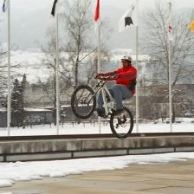thumb_andi_wheelie